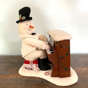 2005 Hallmark Jingle Pals Plush Piano Playing Singing Snowman